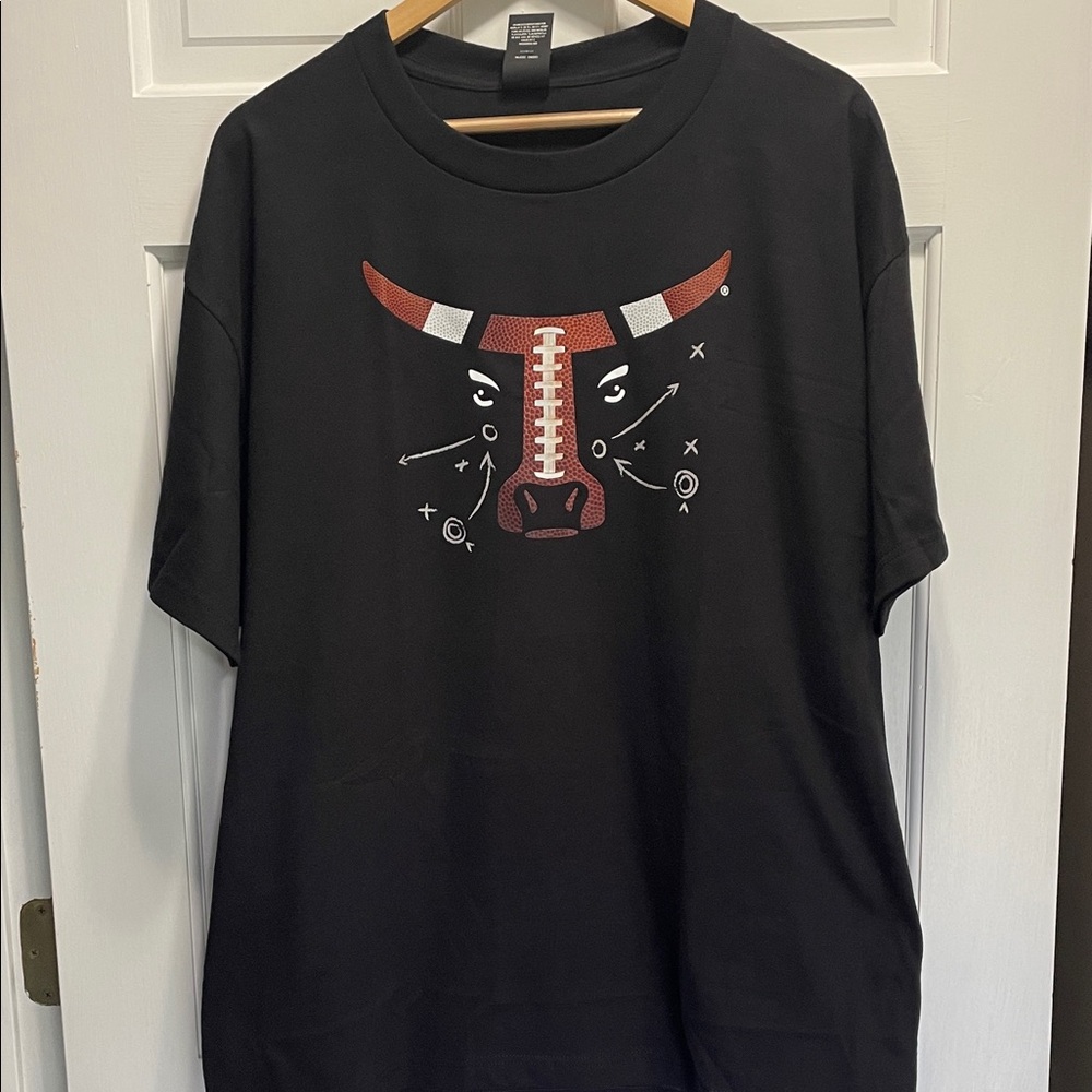 Hanes beefy bull football tee shirt